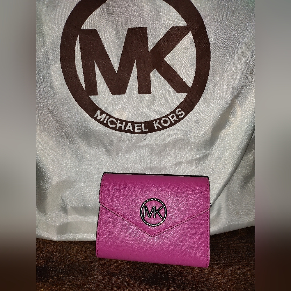 Hot Pink Michael Kors Wallet NWOT